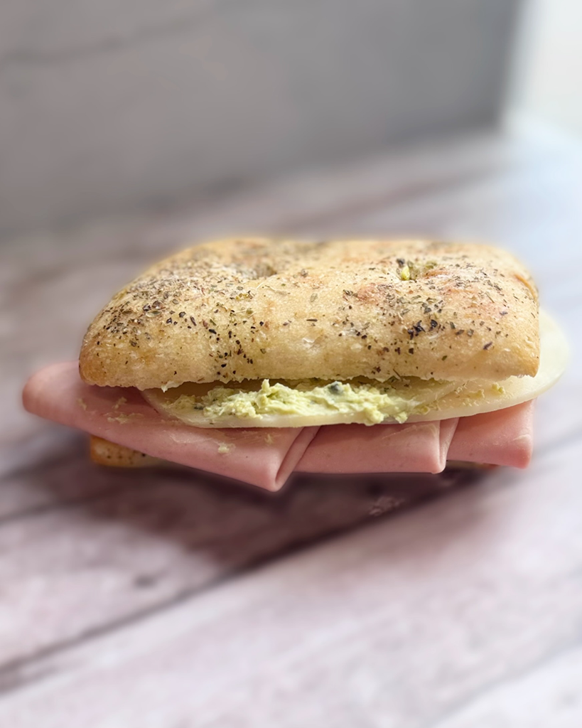 [POS-TRM-MPP] Sandwich – Mortadella, Provolone & Pistachio Cream
