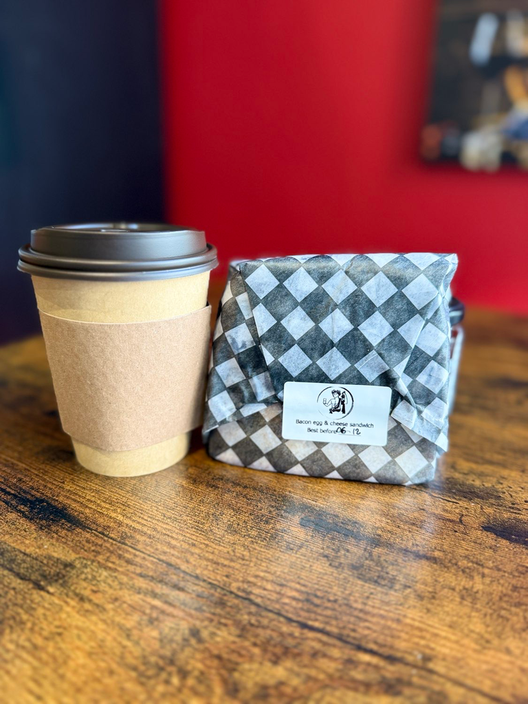 Combo Breakfast - Sandwich + Drink (Breakfast - Bacon - Egg & Cheese Sandwich, Cappuccino)